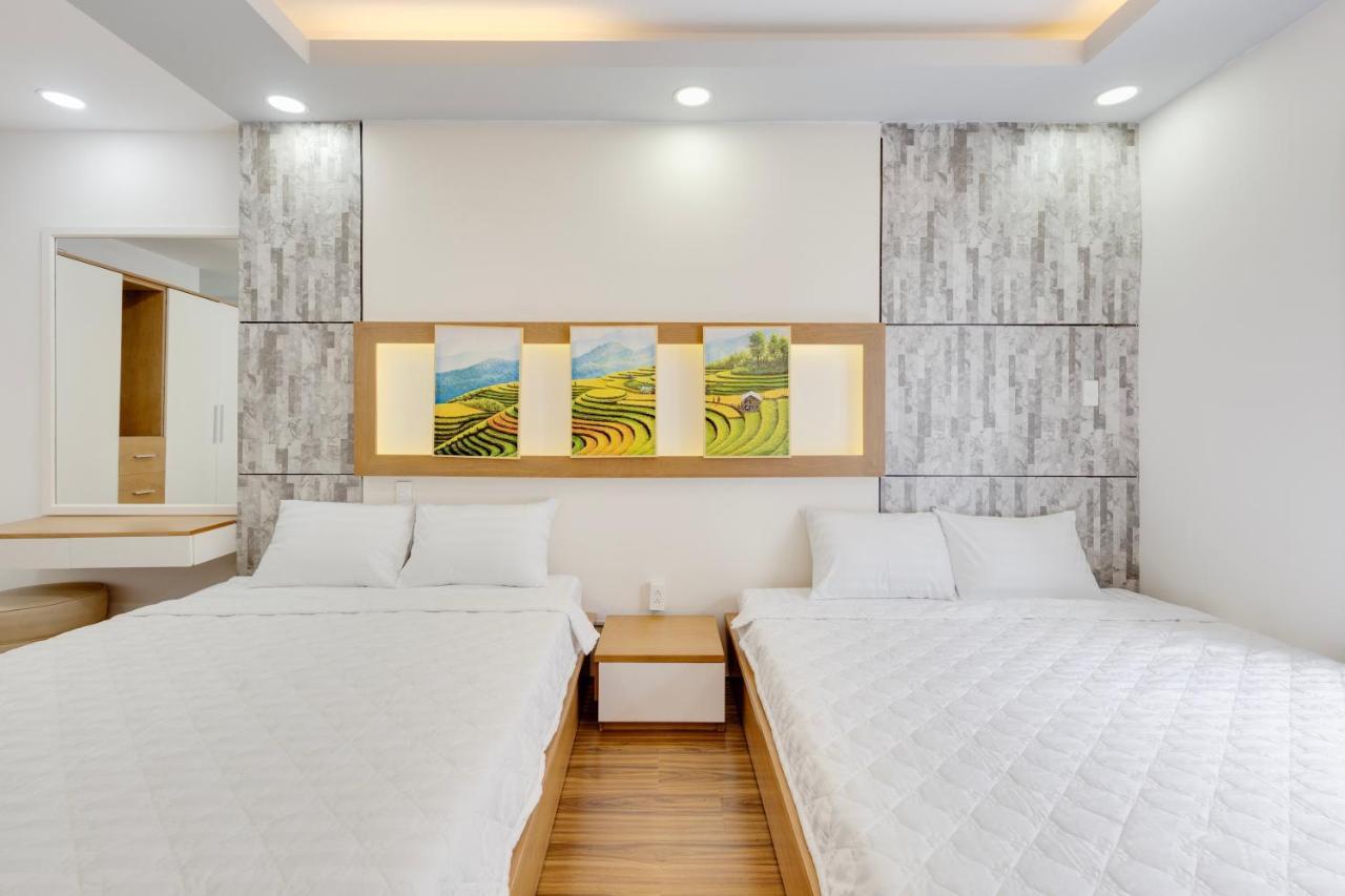 Saigon Authentic - Daily Walking Morning Tour, Fresh Daily Breakfast, Gym & Rooftop Billiard