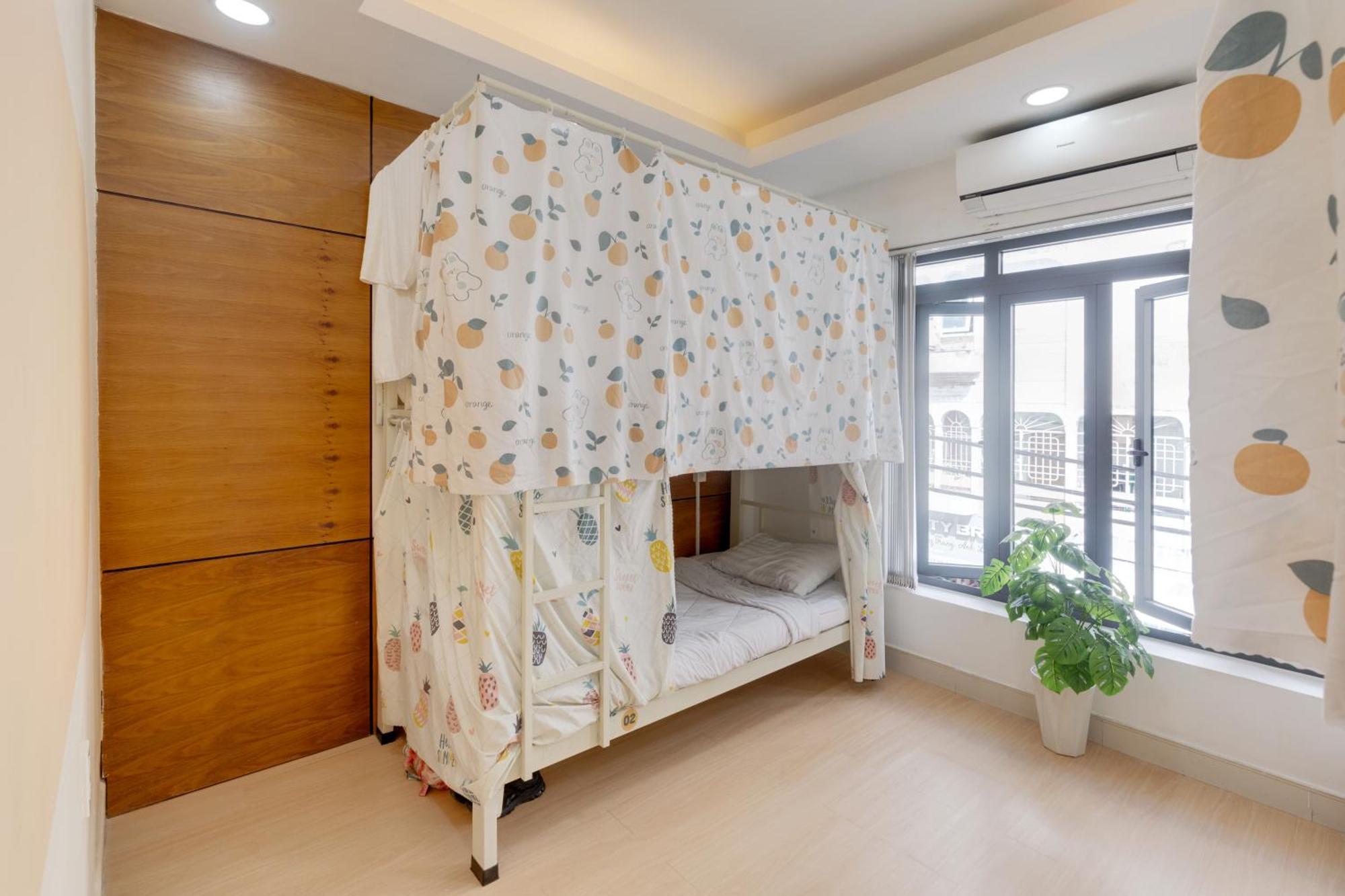 Saigon Authentic - Daily Walking Morning Tour, Fresh Daily Breakfast, Gym & Rooftop Billiard