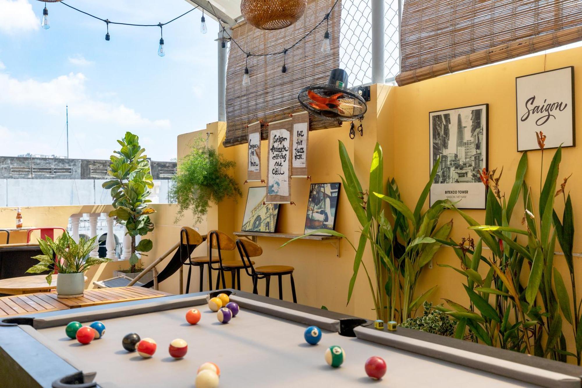 Nhà trọ Saigon Authentic - Daily Walking Morning Tour, Fresh Daily Breakfast, Gym & Rooftop Billiard